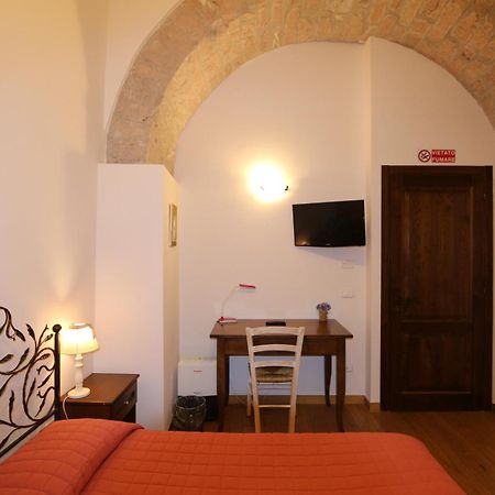La Casina Colorata Hotel Assisi Exterior photo