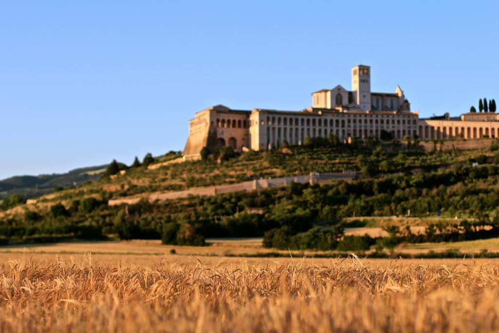 La Casina Colorata Hotel Assisi Exterior photo