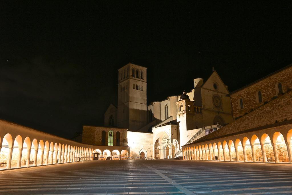 La Casina Colorata Hotel Assisi Exterior photo