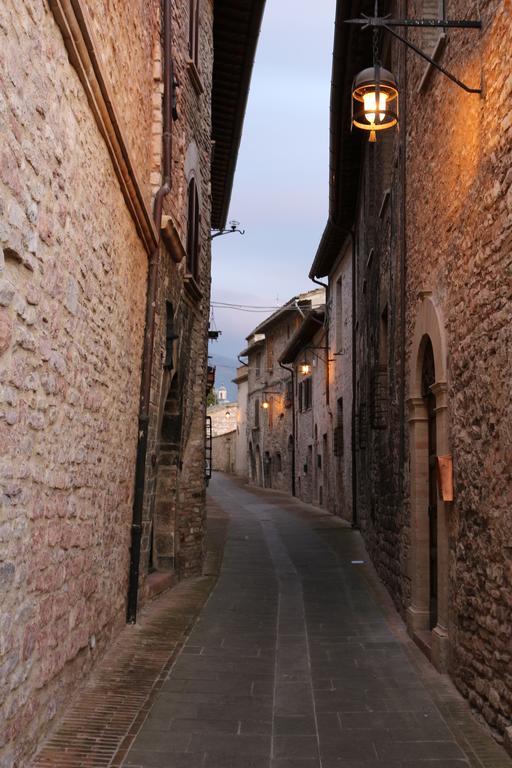 La Casina Colorata Hotel Assisi Exterior photo