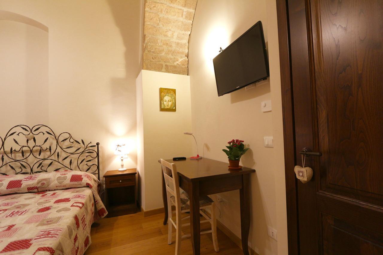 La Casina Colorata Hotel Assisi Exterior photo